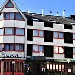 Simonis